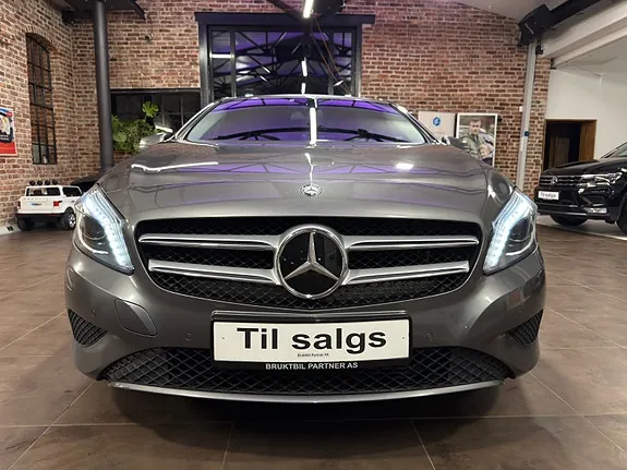 Mercedes-Benz A200 D 2015 photo 2