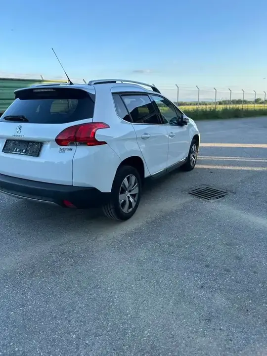 Peugeot 2008 2014 photo 3