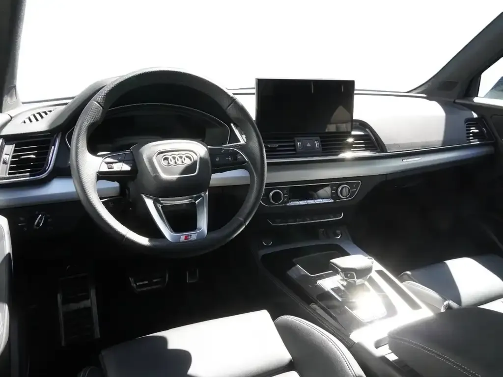 Audi Q5 2024 photo 2