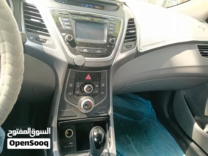 Hyundai Elantra 2016 photo 3