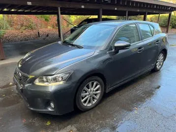 Lexus Ct-H 2011 photo 2