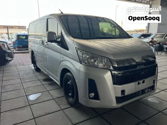 Toyota Hiace 2024 photo 4