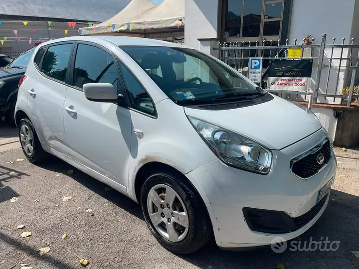 Kia Venga 2014 photo 3