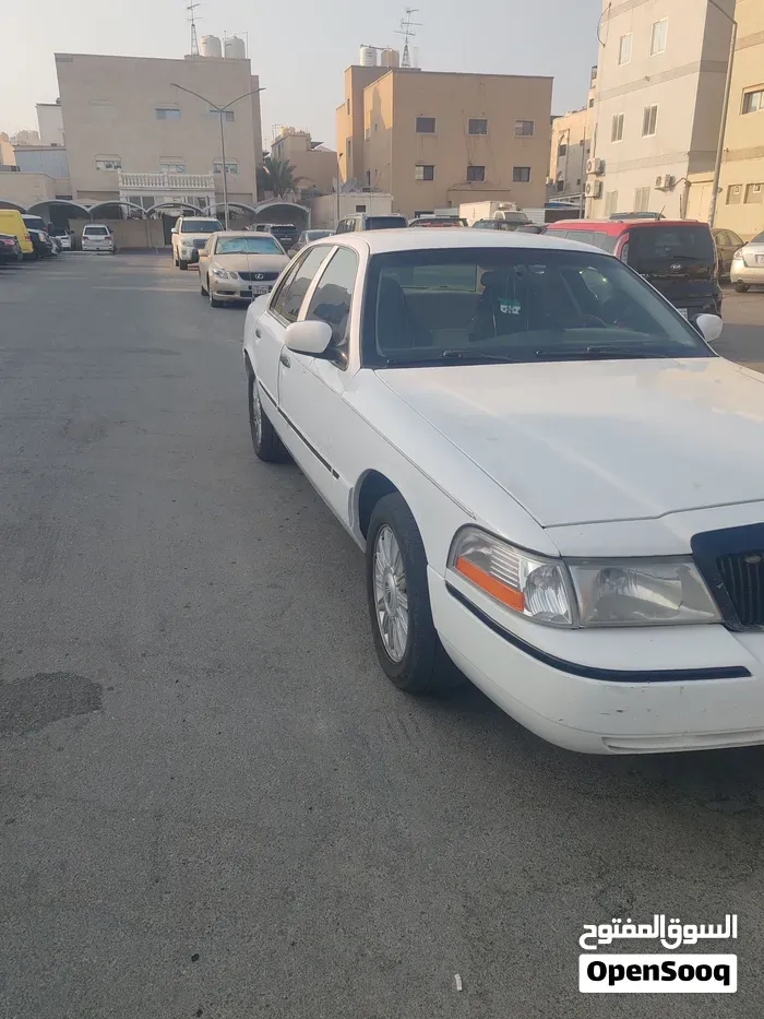 Ford Crown Victoria