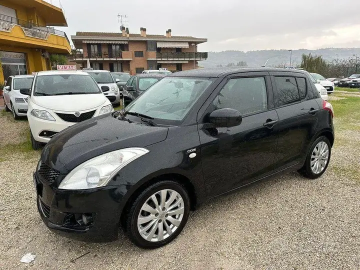 Suzuki Swift 2012 photo 3