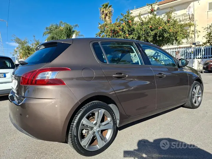 Peugeot 308 2015 photo 5