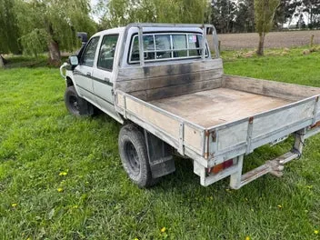 Toyota Hilux 1992 photo 5