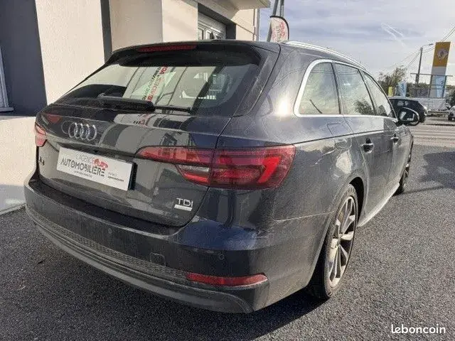 Audi A4 2018 photo 4