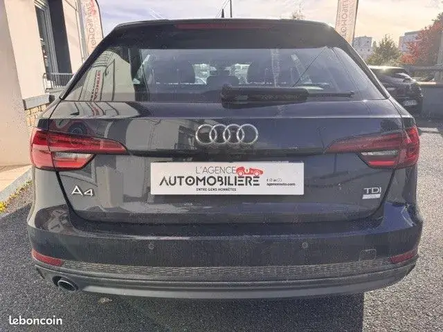 Audi A4 2018 photo 5