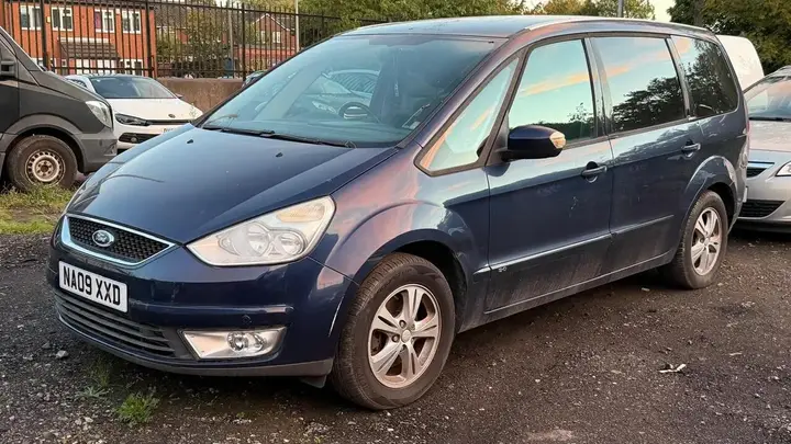 Ford Galaxy 2009 photo 4