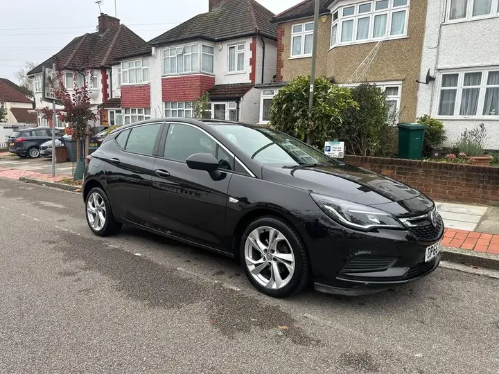 Vauxhall Astra 2016 photo 2