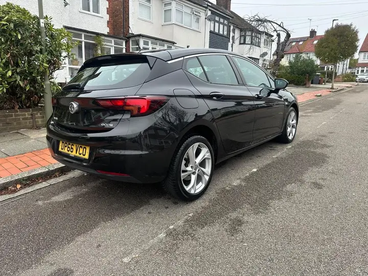 Vauxhall Astra 2016 photo 4