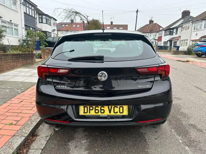 Vauxhall Astra 2016 photo 5