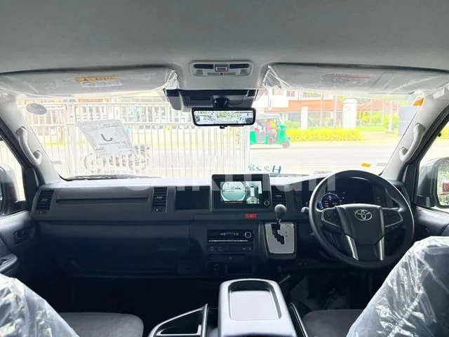 Toyota Hiace 2026 photo 3