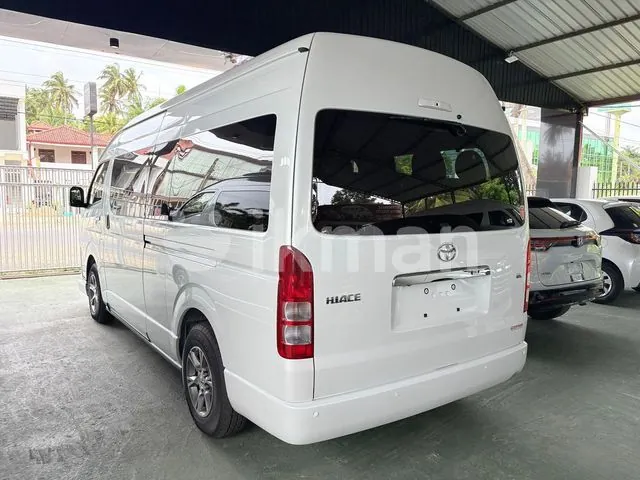 Toyota Hiace 2026 photo 5