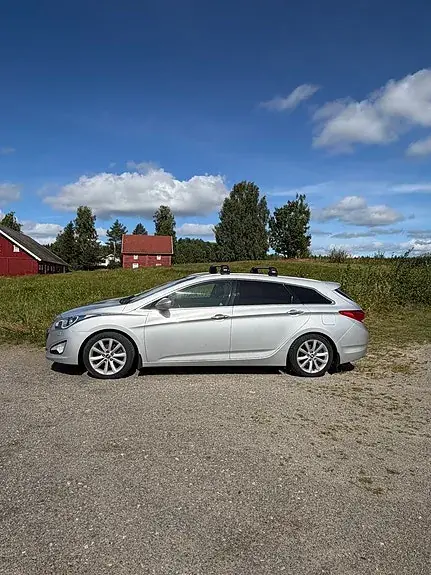Hyundai I40