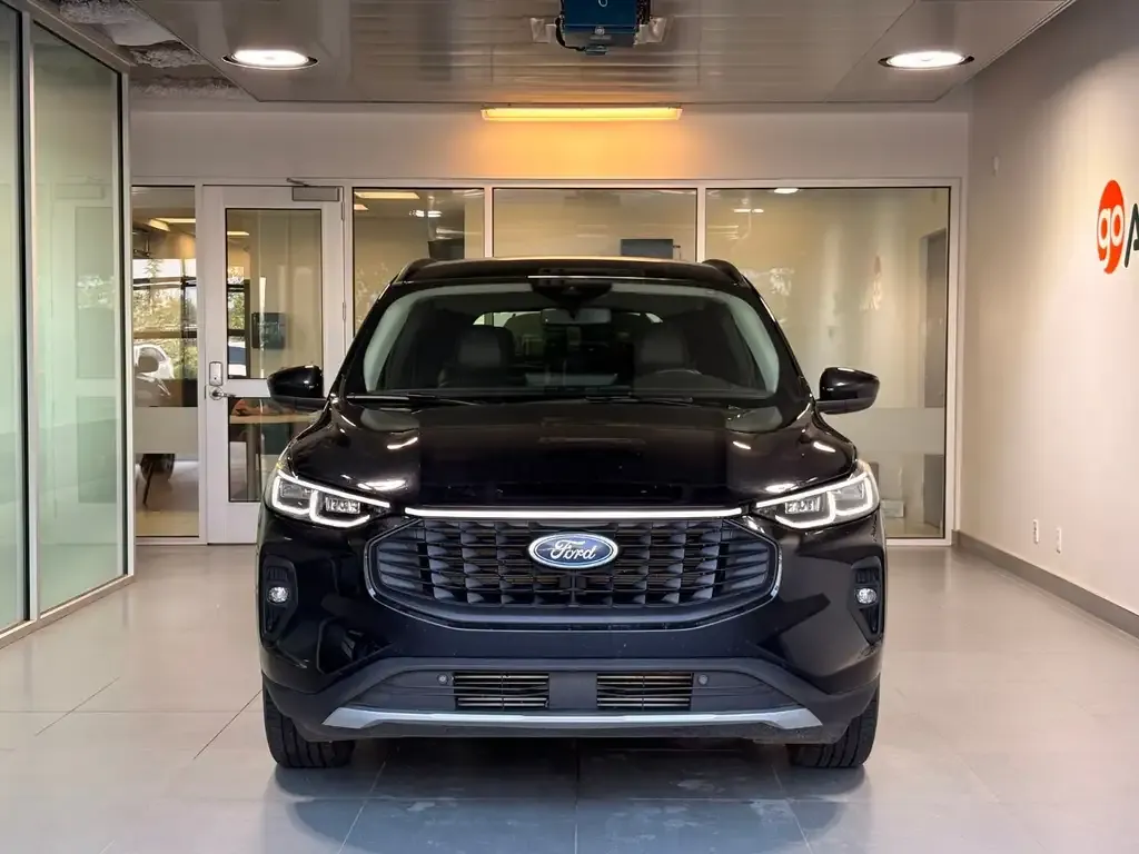 Ford Escape 2025 photo 2