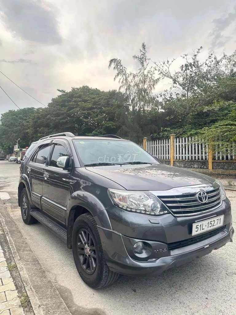 Toyota Fortuner 2015 photo 2