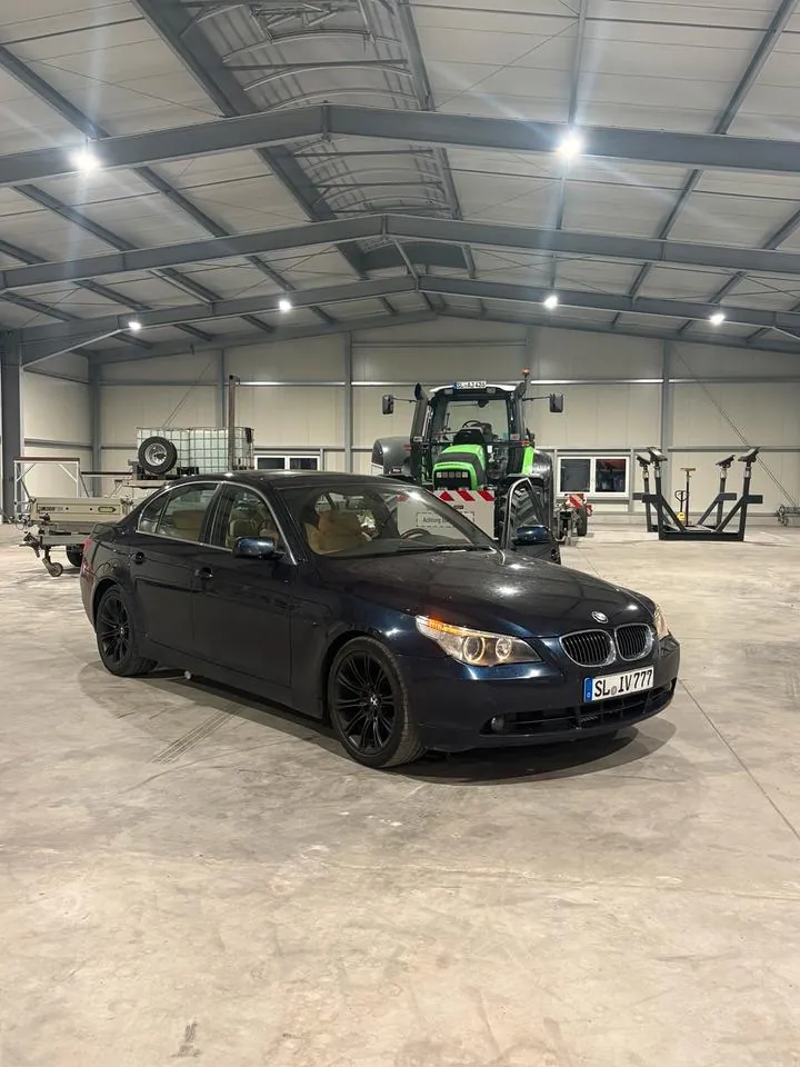 BMW E60 525I