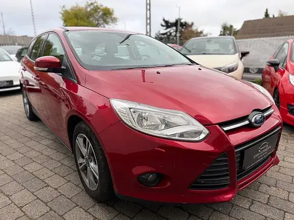 Ford Focus 2013 photo 2