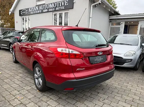 Ford Focus 2013 photo 4