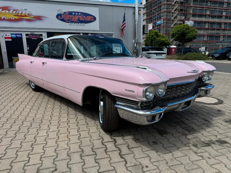 Cadillac Series 62
