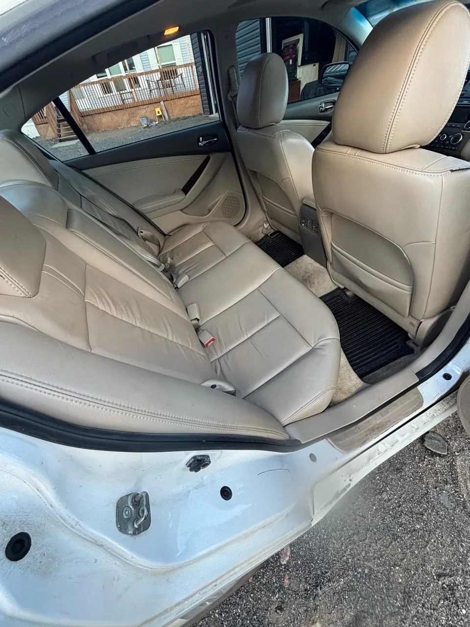 Nissan Altima 2011 photo 3