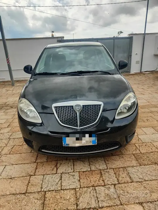 Lancia Ypsilon 2011 photo 3