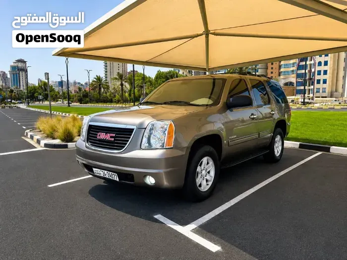 GMC Yukon 2012 photo 3