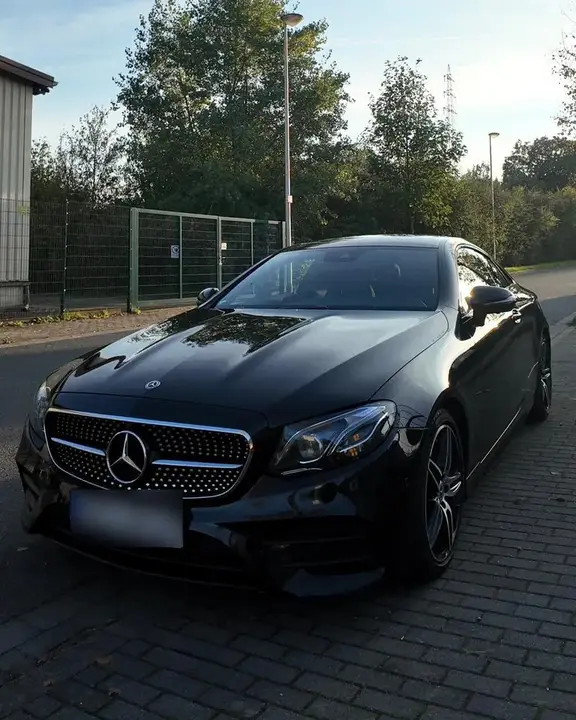 Mercedes-Benz E 220 D Coupé