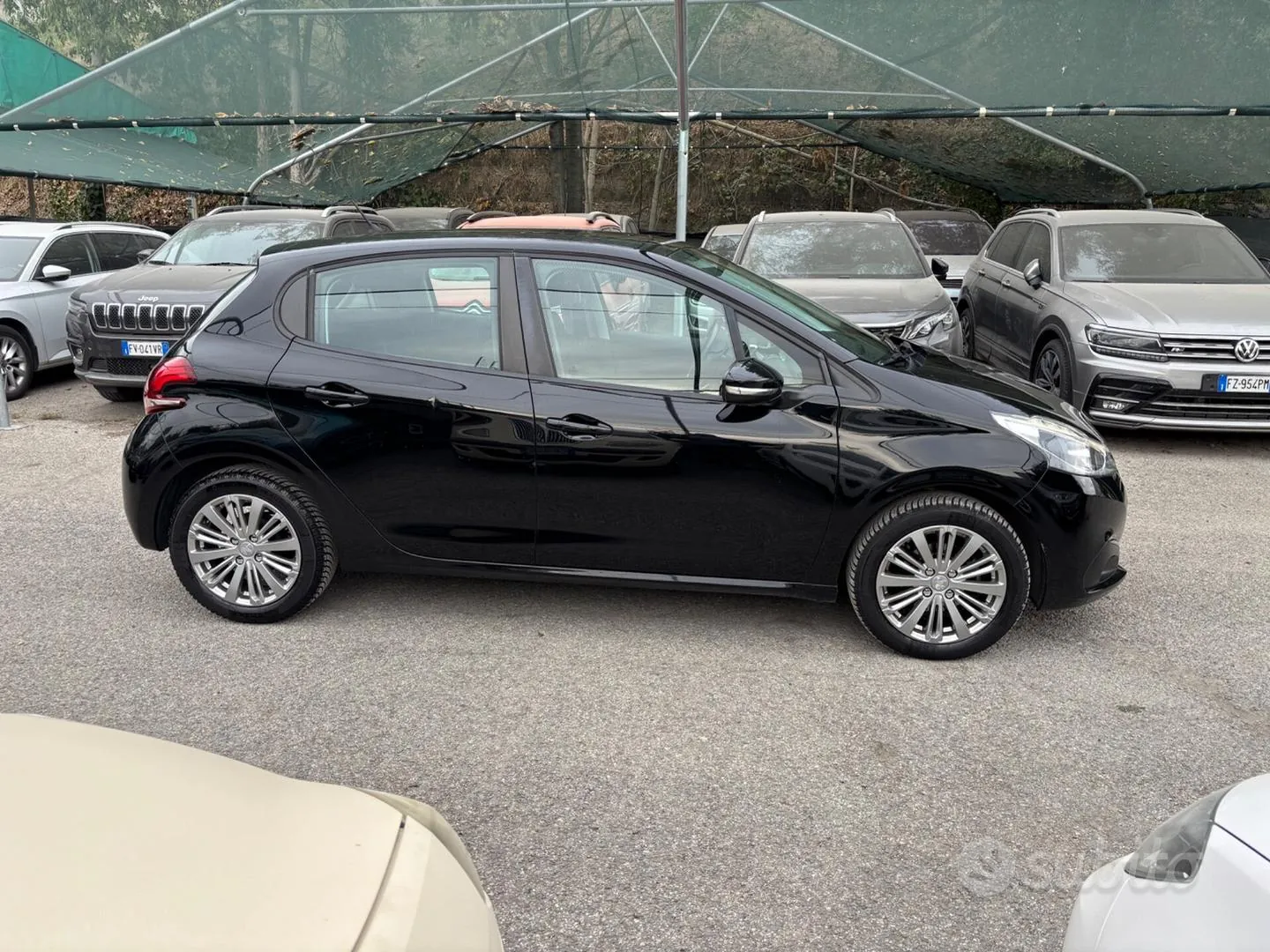 Peugeot 208 2017 photo 5