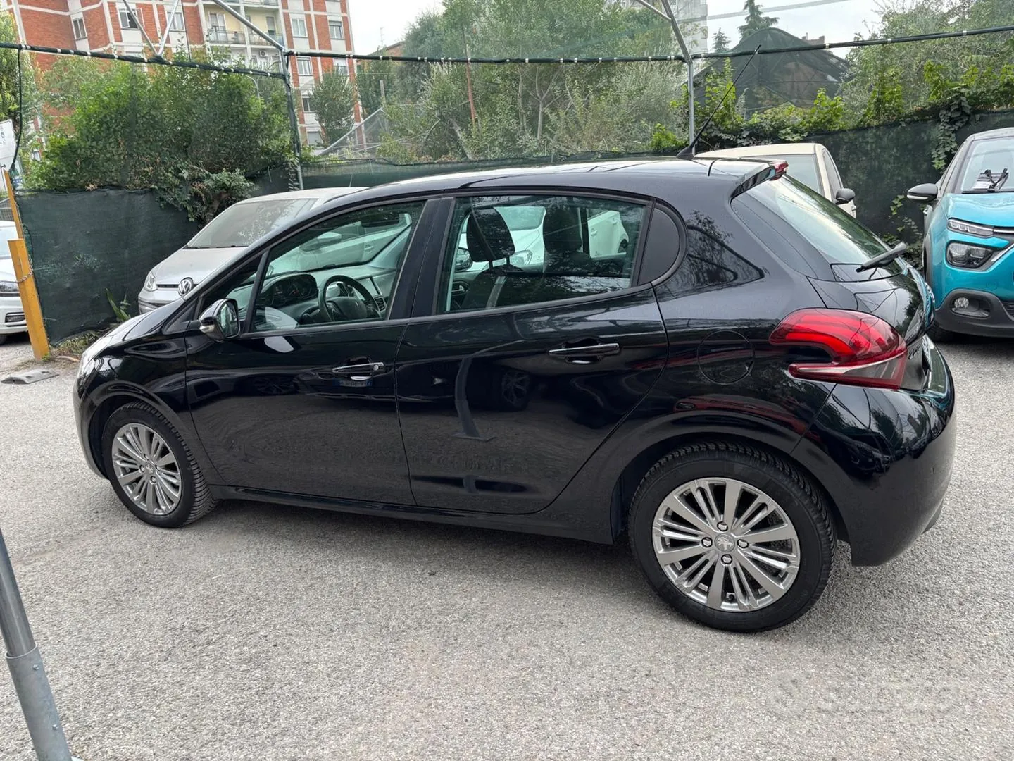 Peugeot 208 2017 photo 4