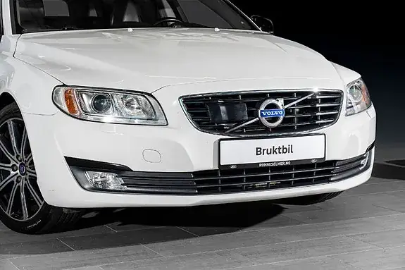 Volvo V70 2016 photo 2