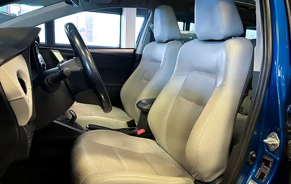Toyota Auris 2015 photo 5