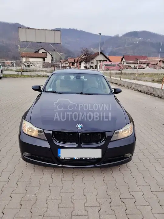 BMW 320D 2005 photo 2