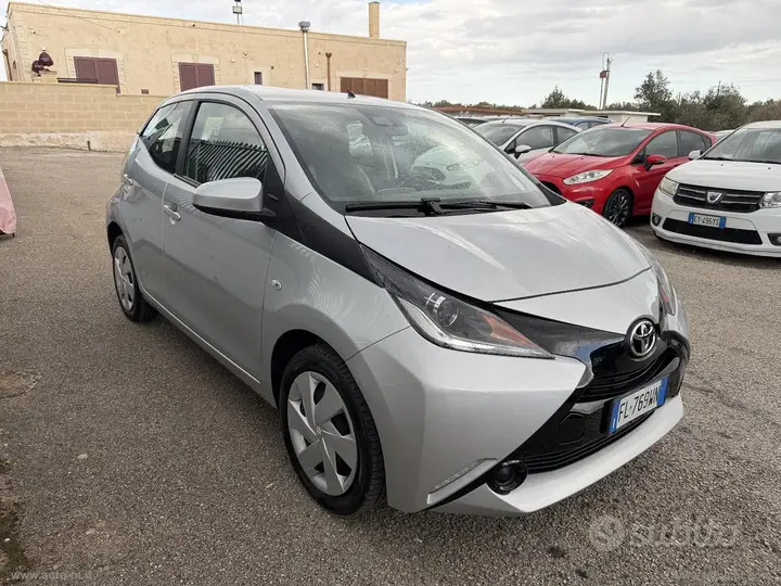 Toyota Aygo 2017 photo 2