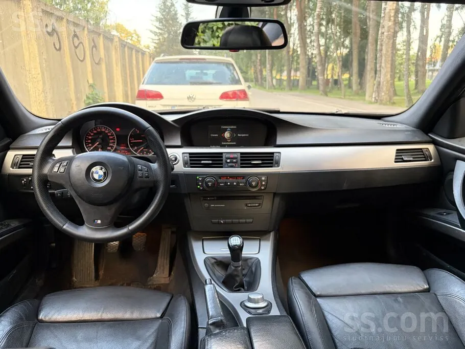 BMW 320 2006 photo 2