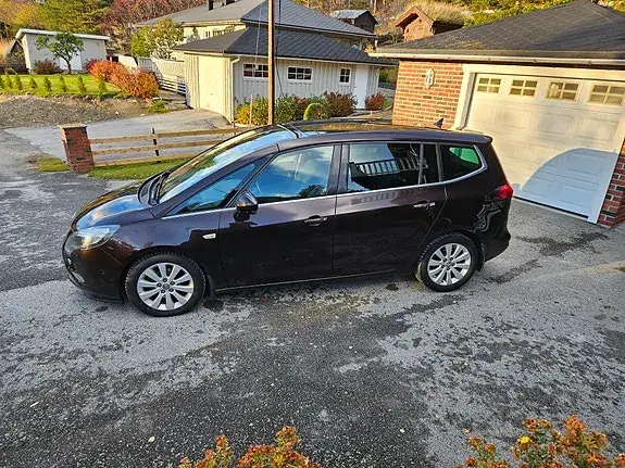Opel Zafira Tourer 2012 photo 5