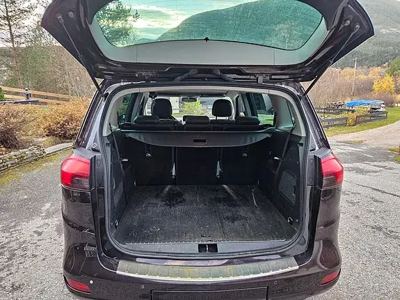 Opel Zafira Tourer 2012 photo 4