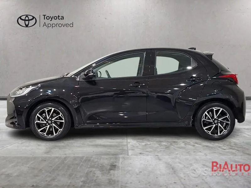 Toyota Yaris 2024 photo 3