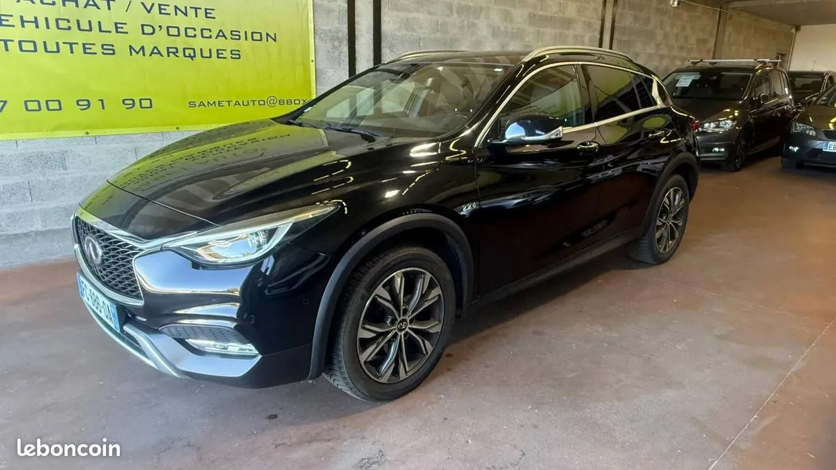 Infiniti Qx30