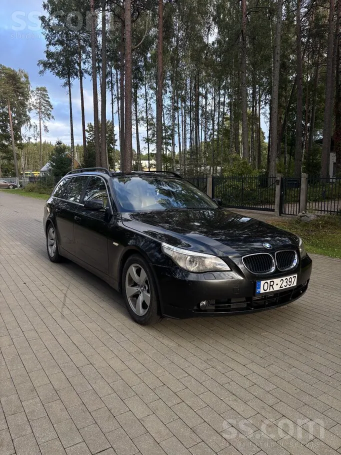 BMW 525 2004 photo 2