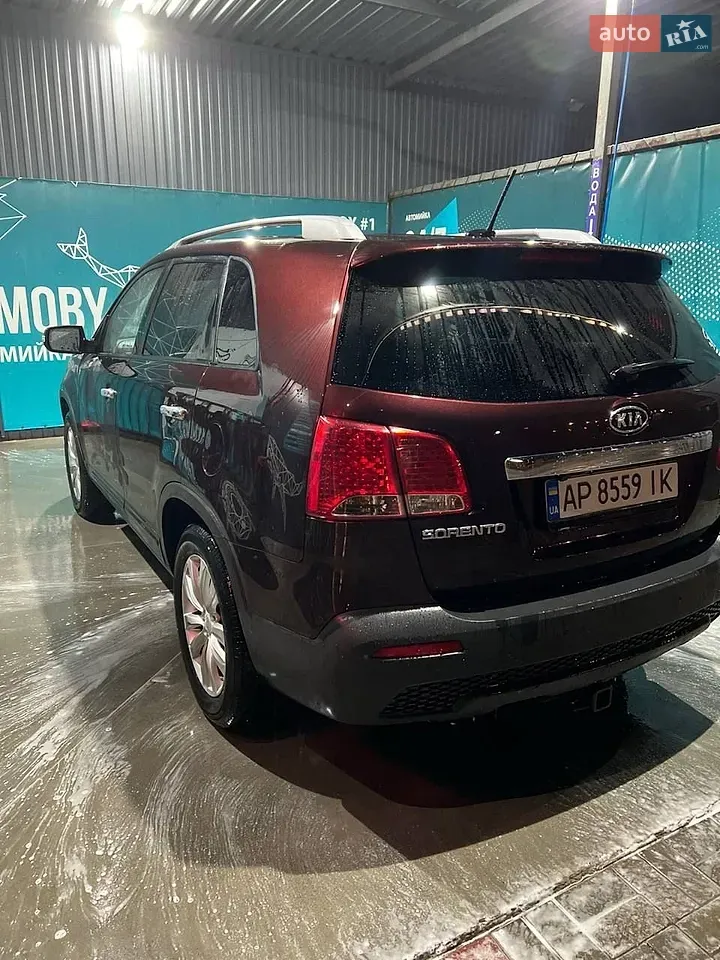 Kia Sorento 2010 photo 2