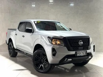 Nissan Navara 2023 photo 2