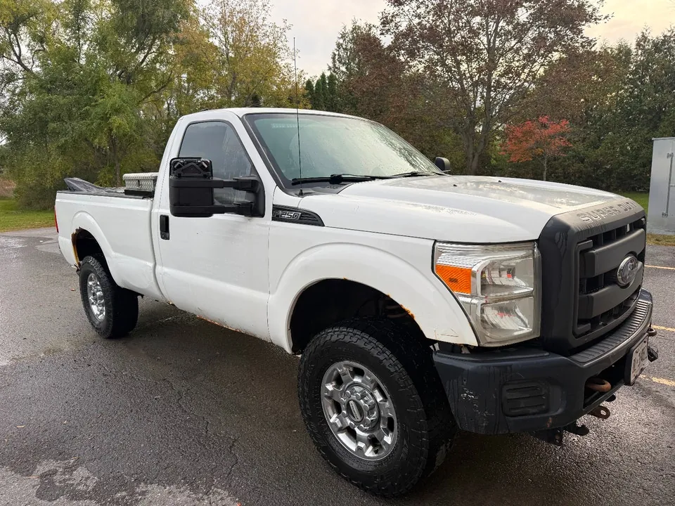 Ford F250 2014 photo 2
