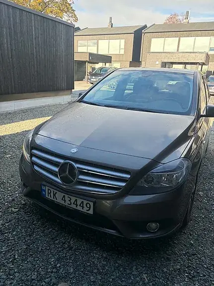 Mercedes-Benz B 180 2012 photo 5