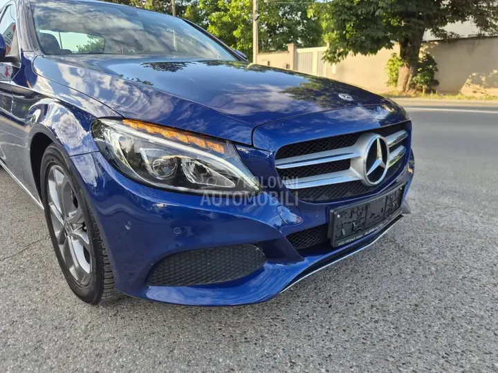Mercedes-Benz C180 2018 photo 4