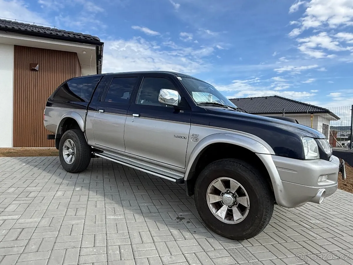 Mitsubishi L200 2006 photo 2
