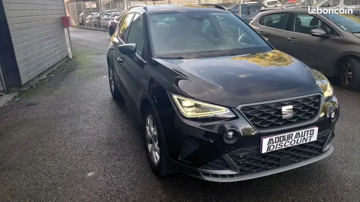 Seat Arona 2025 photo 2