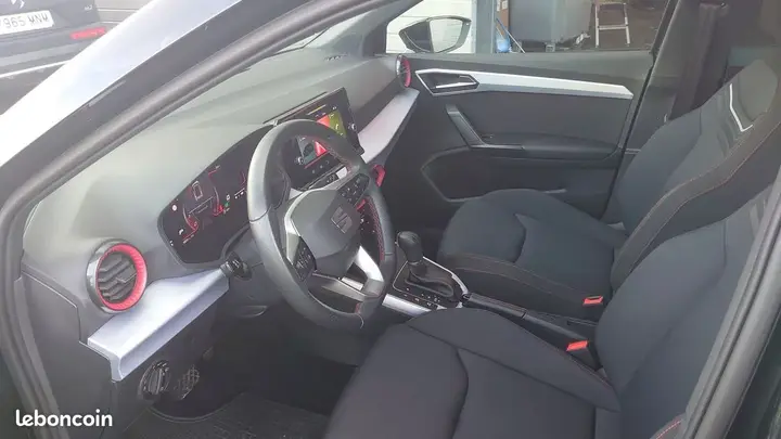 Seat Arona 2025 photo 5